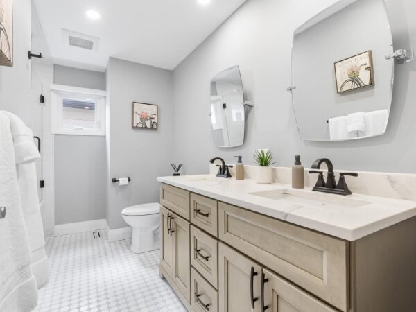5-Piece Family Bathroom